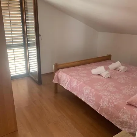 Mara Apartman *