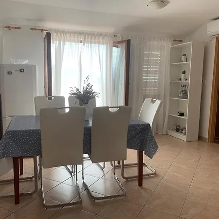 Apartment Mara Petrcane